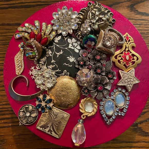 Treasure Box - Picture 3 of 9